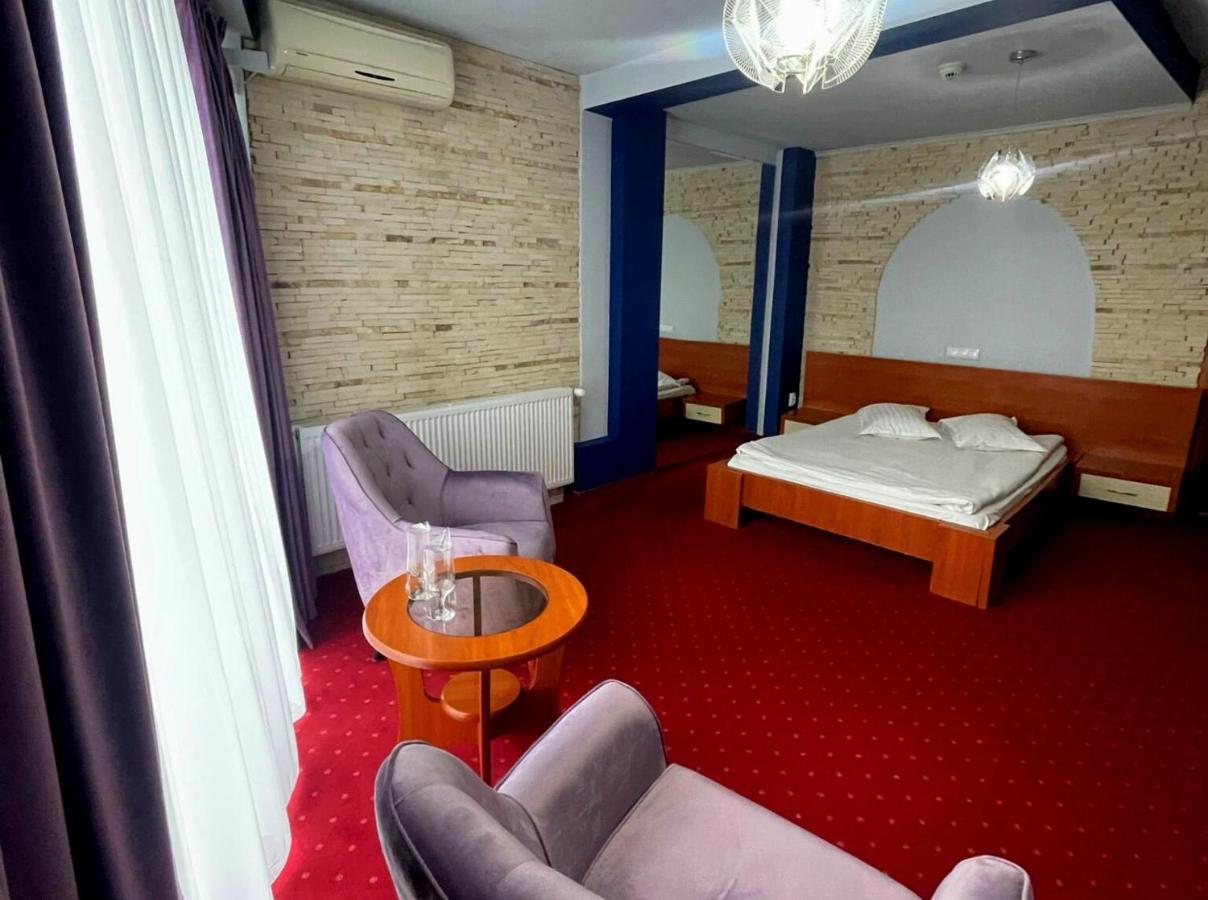 Hotel Sungarden Salin Турда Экстерьер фото