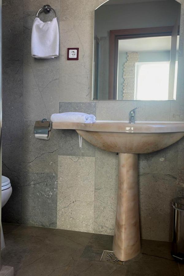 Hotel Sungarden Salin Турда Экстерьер фото