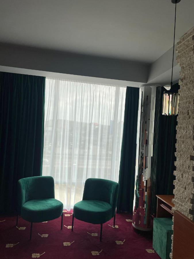 Hotel Sungarden Salin Турда Экстерьер фото